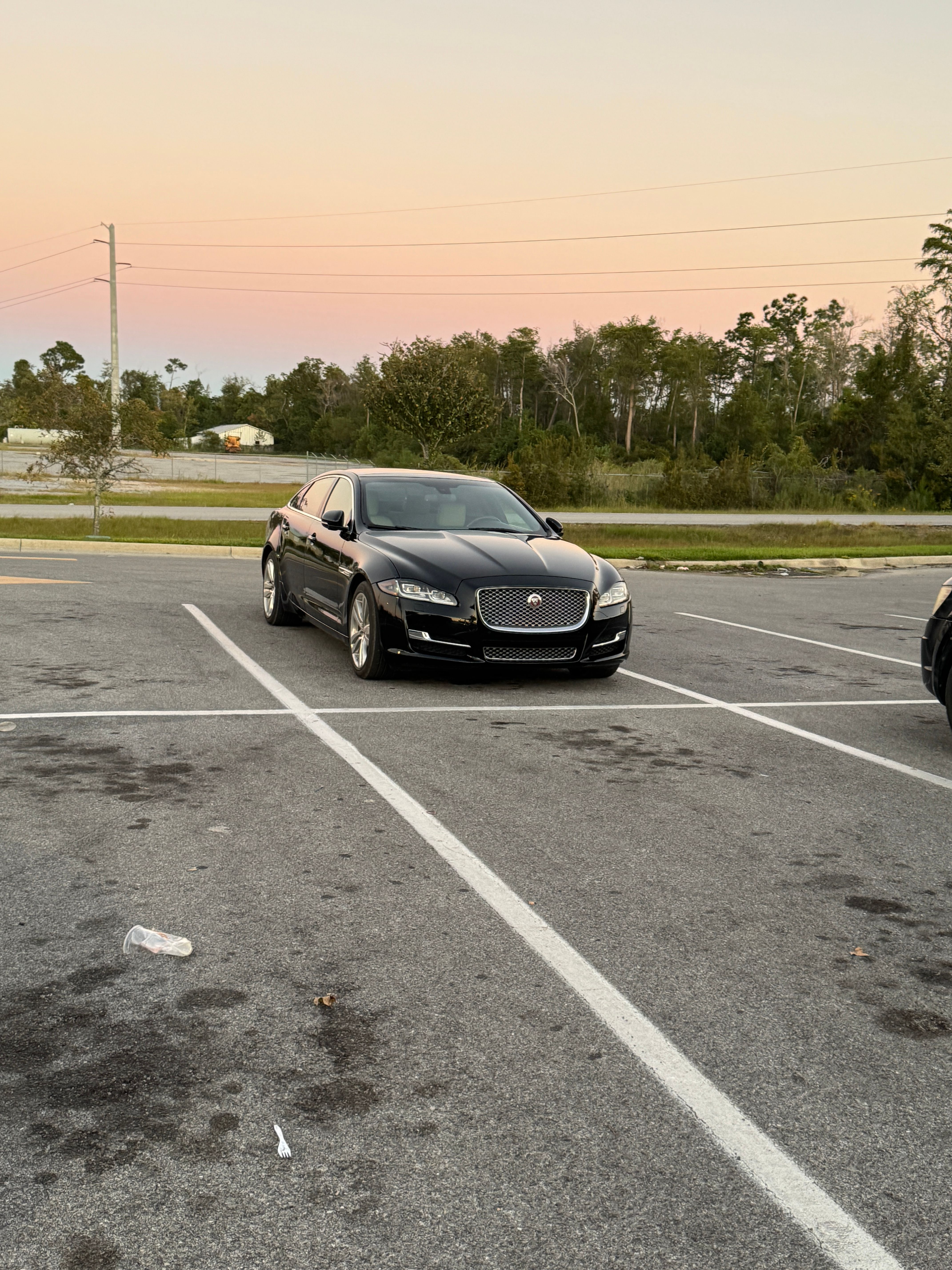 Used 2017 Jaguar XJ L Portfolio AWD/4WD image 10