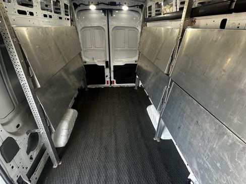 Used 2020 Ford Transit 350 148 High Roof Extended image 10