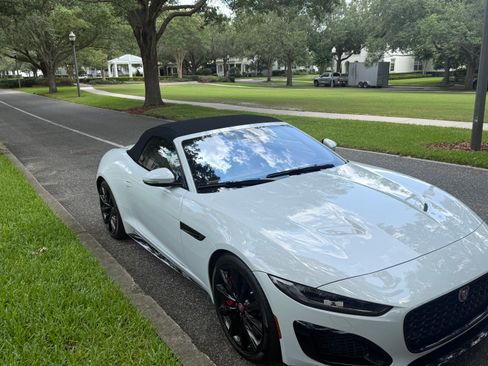 Used 2021 Jaguar F-TYPE R AWD/4WD image 4