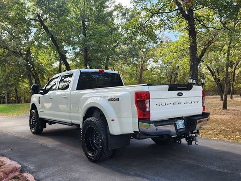 Used 2022 Ford F350 Lariat w/ Lariat Ultimate Package image 4