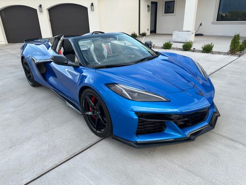 Used 2024 Chevrolet Corvette E-Ray w/ ZER Performance Package AWD/4WD image 2