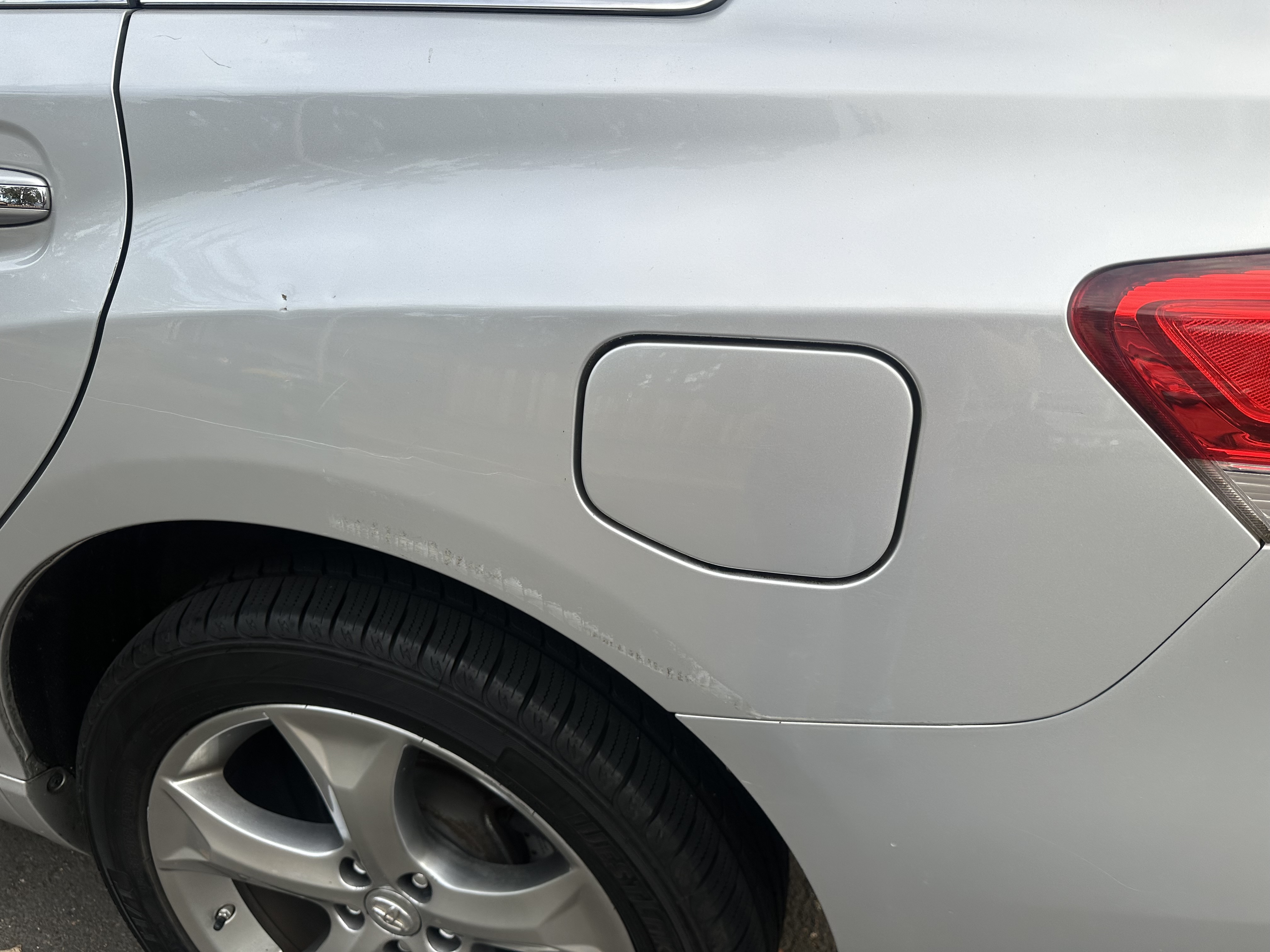 Used 2009 Toyota Venza FWD image 12