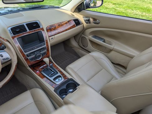 Used 2007 Jaguar XK Convertible 2D image 4