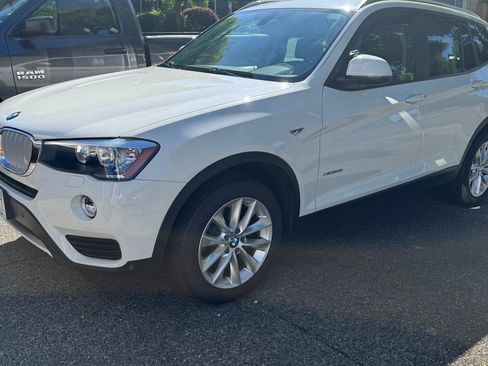 Used 2015 BMW X3 xDrive28i AWD/4WD image 1