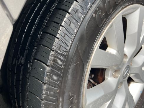 Used 2012 Nissan Murano S image 24