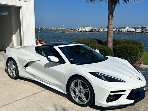 Used 2024 Chevrolet Corvette Stingray Coupe w/ 1LT RWD image 10