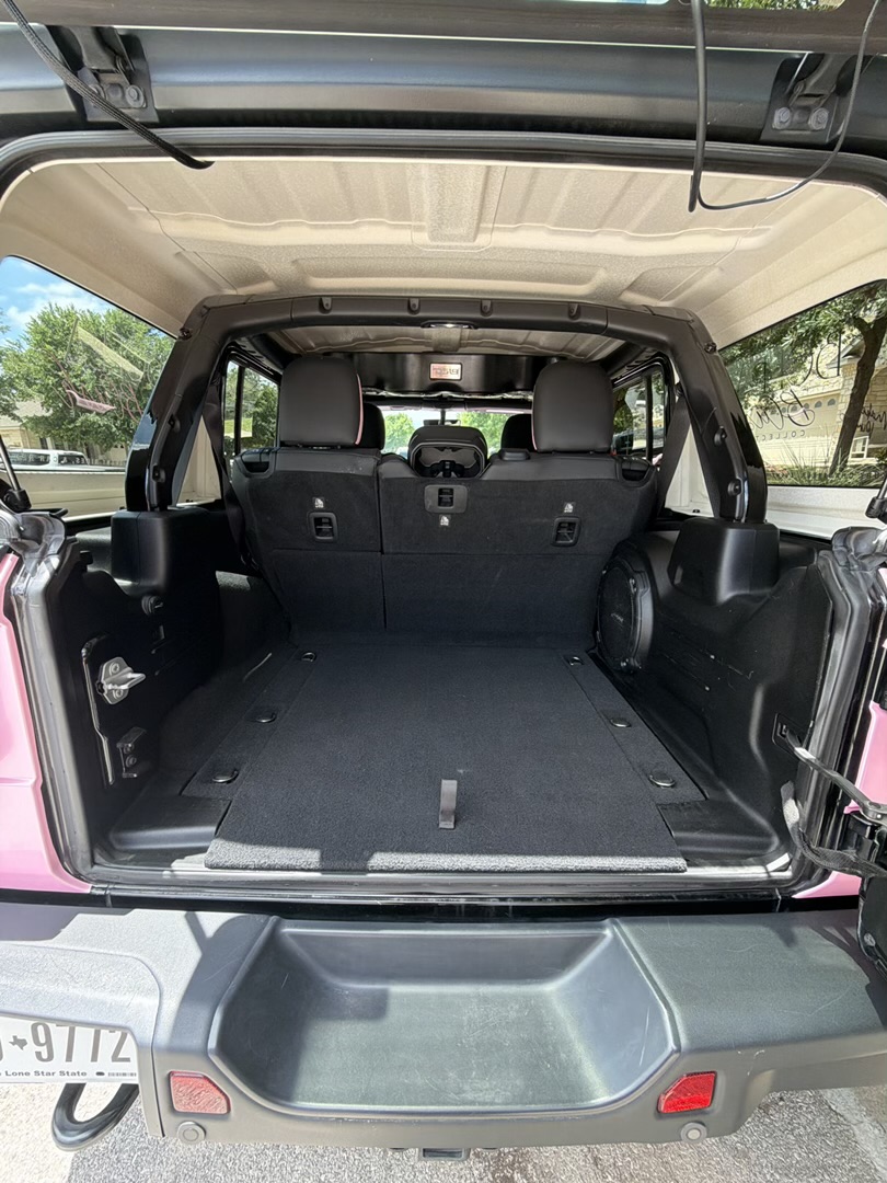 Used 2018 Jeep Wrangler Unlimited Rubicon AWD/4WD image 21