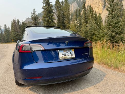 Used 2019 Tesla Model 3 Long Range AWD/4WD image 4