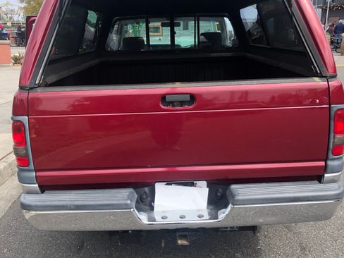 Used 1994 Dodge Ram 1500 Truck 2WD Regular Cab image 4