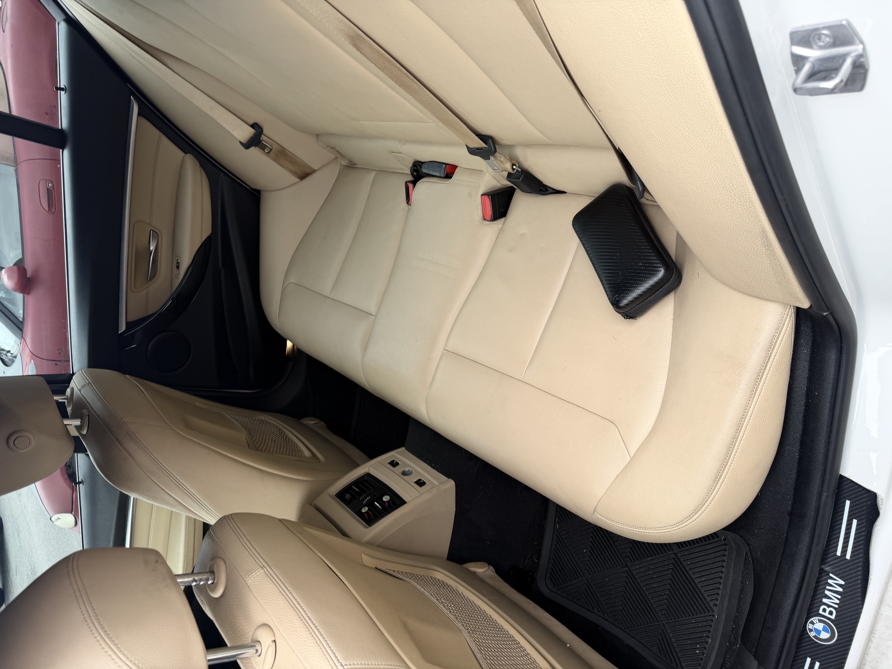Used 2017 BMW 330e RWD image 11