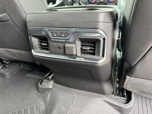 Used 2021 Chevrolet Silverado 2500 LTZ w/ LTZ Premium Package image 20