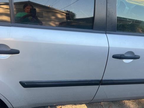 Used 2013 Honda Pilot LX image 2