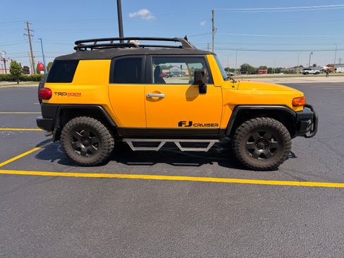 Used 2008 Toyota FJ Cruiser 4WD image 4