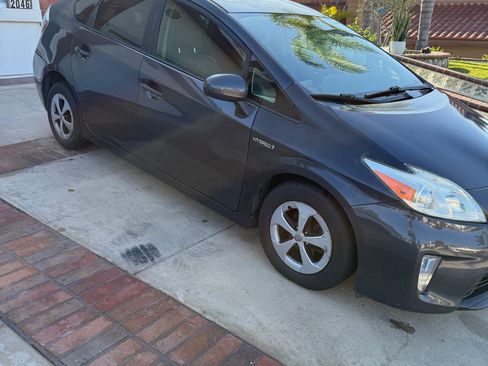 Used 2012 Toyota Prius Four image 6