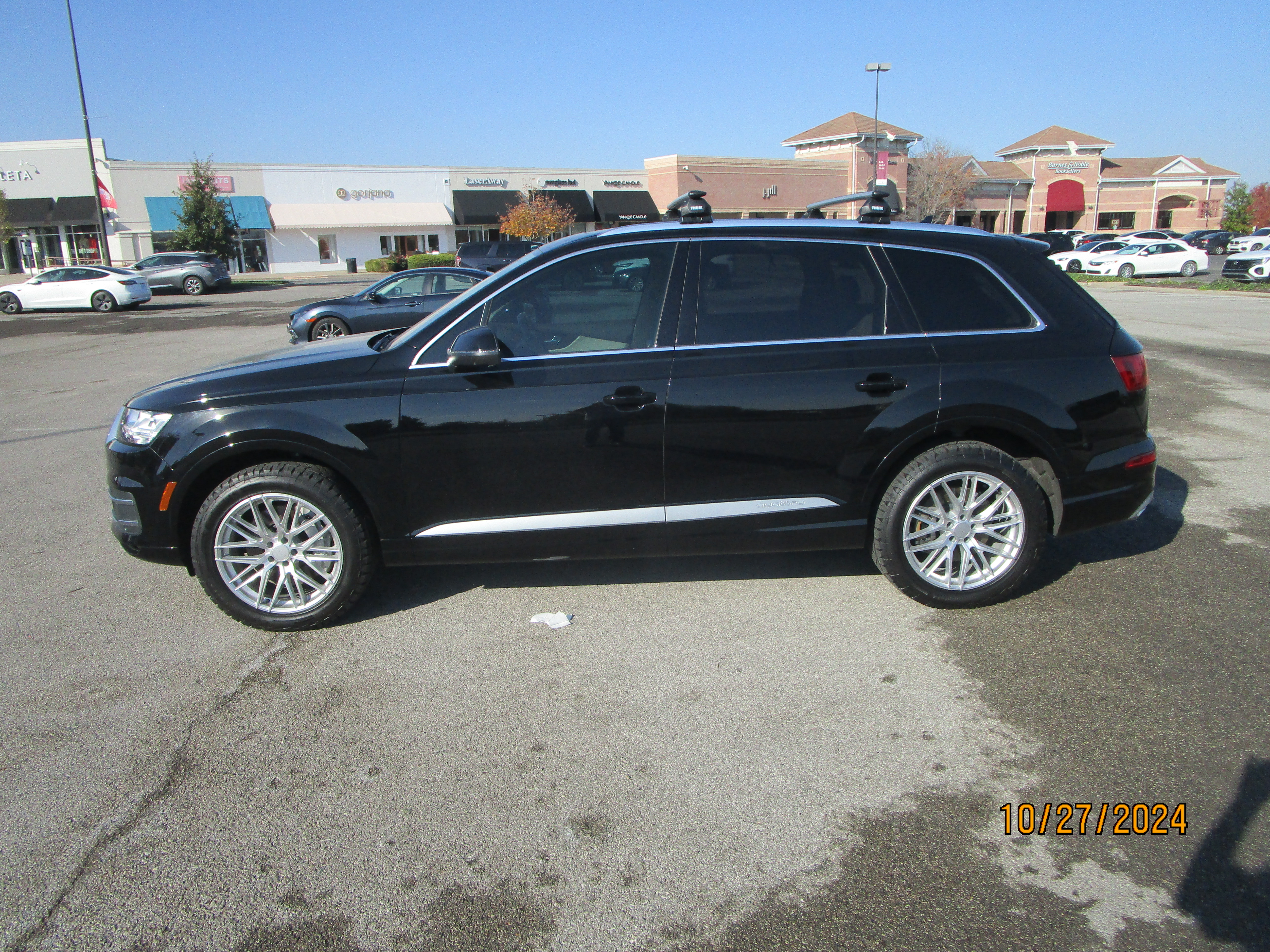 Used 2017 Audi Q7 3.0T Prestige AWD/4WD image 4