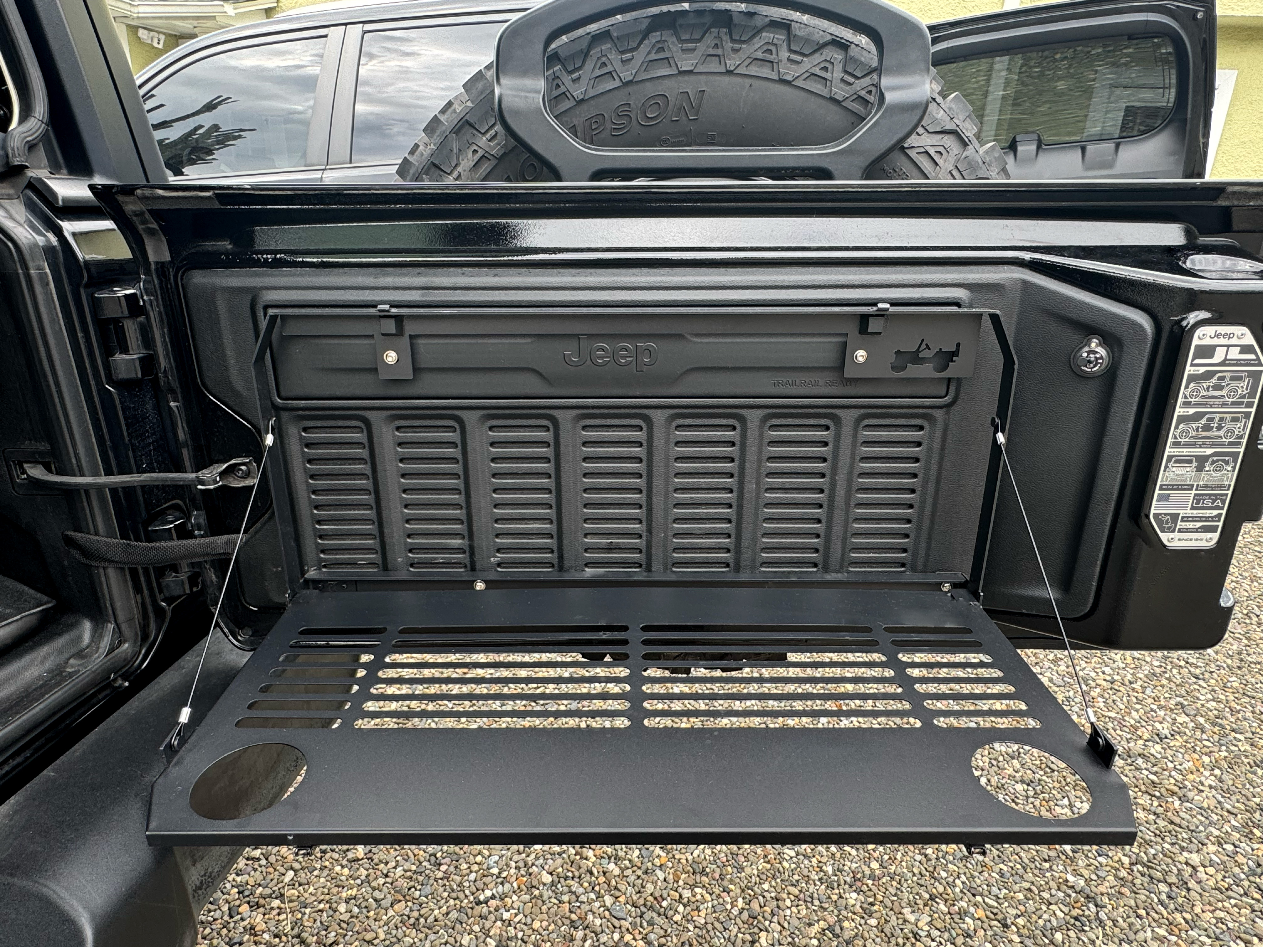 Used 2018 Jeep Wrangler Sport AWD/4WD image 8