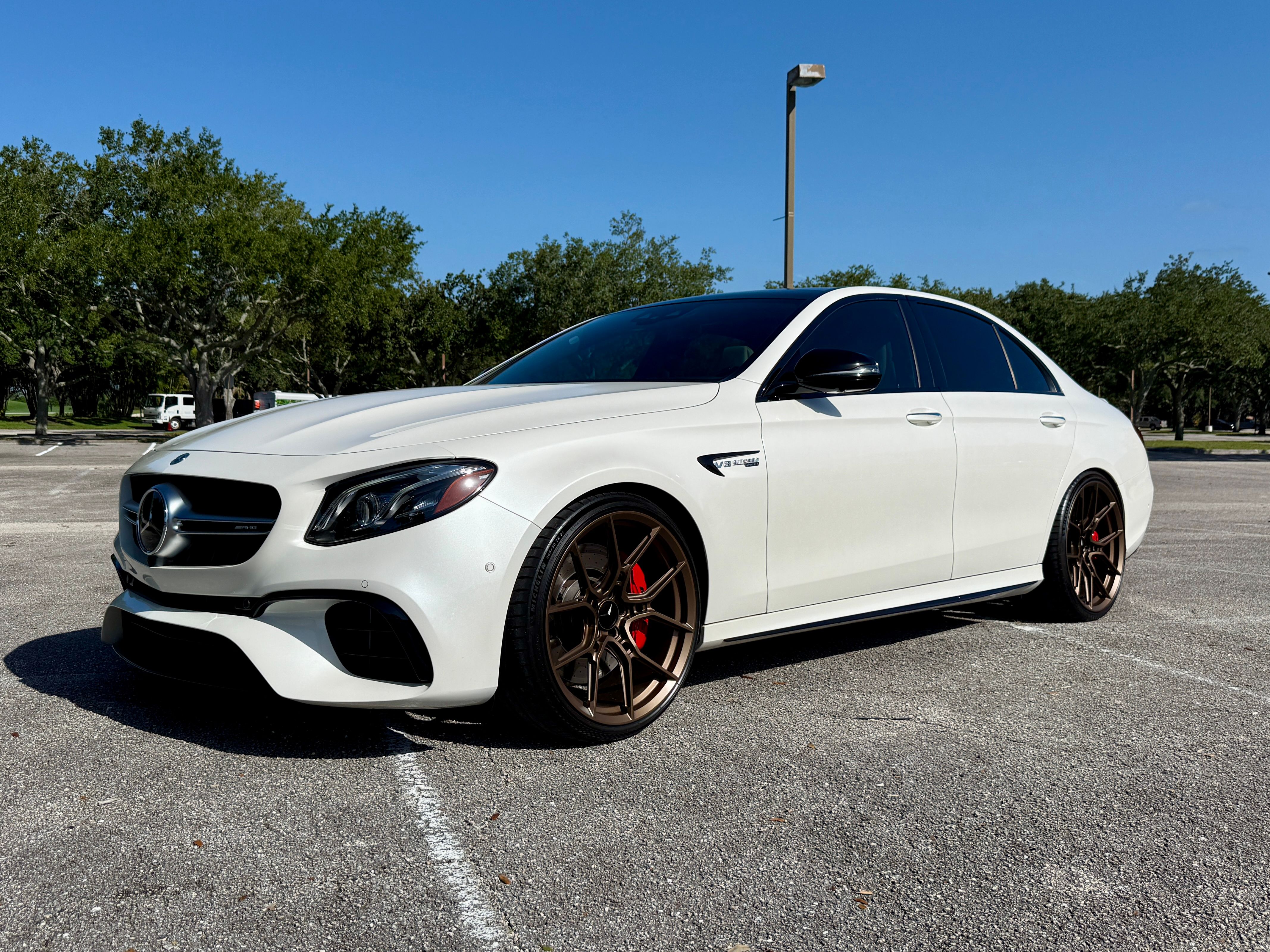 Used 2020 Mercedes-Benz E 63 AMG S image 1