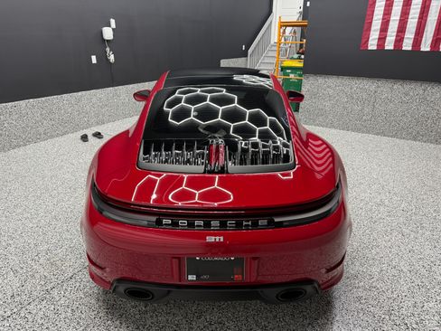 Used 2025 Porsche 911 Carrera RWD image 5