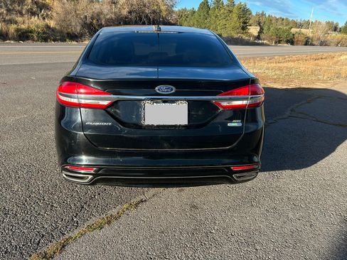 Used 2017 Ford Fusion SE image 5