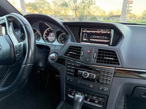 Used 2013 Mercedes-Benz E 550 E 550 Coupe 2D image 14