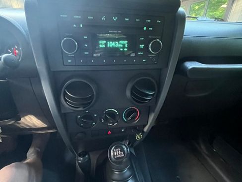 Used 2007 Jeep Wrangler X AWD/4WD image 2