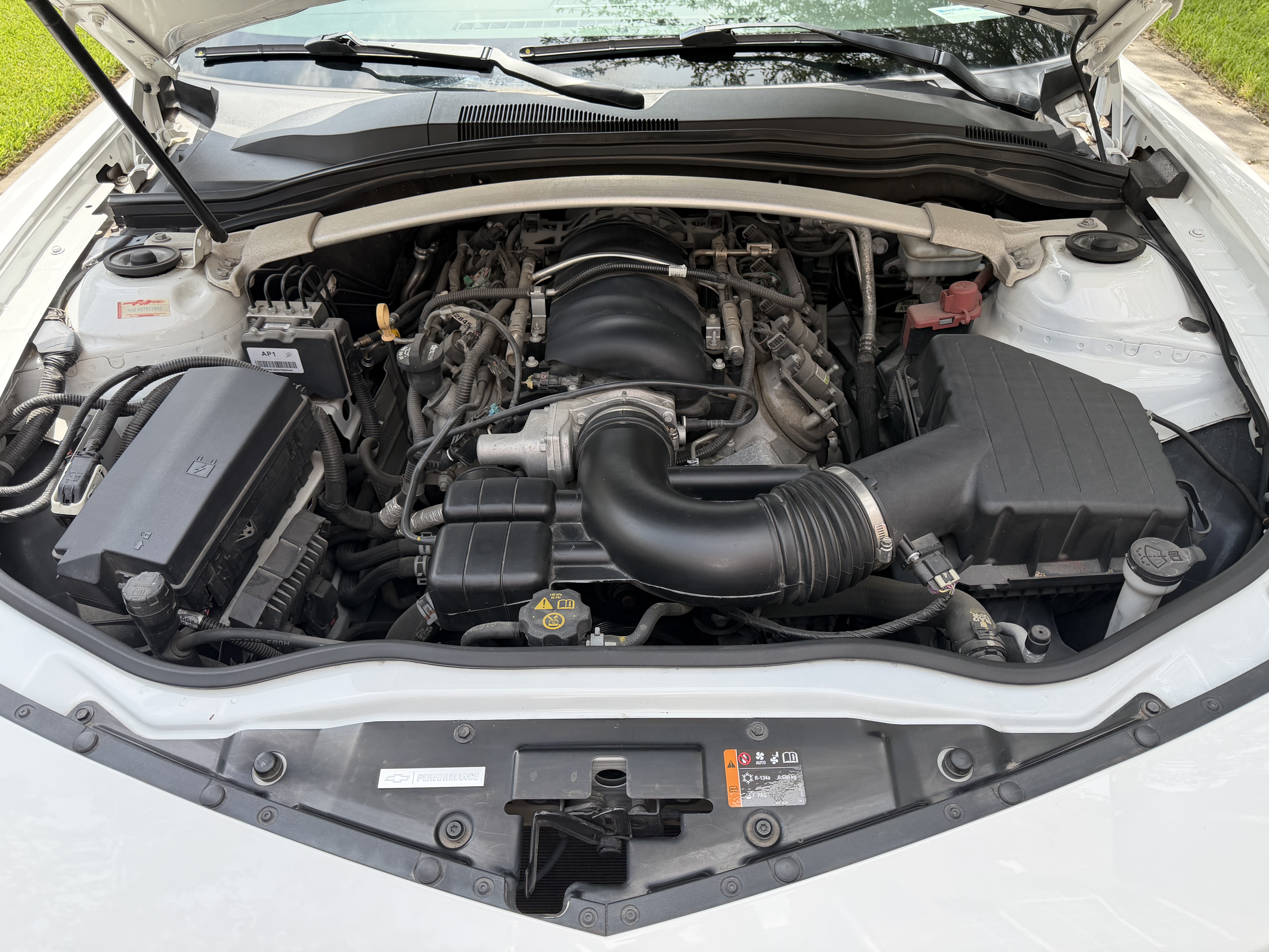 Used 2015 Chevrolet Camaro SS w/ SS Performance Package RWD image 8