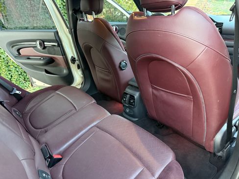 Used 2017 MINI Cooper Clubman S image 11