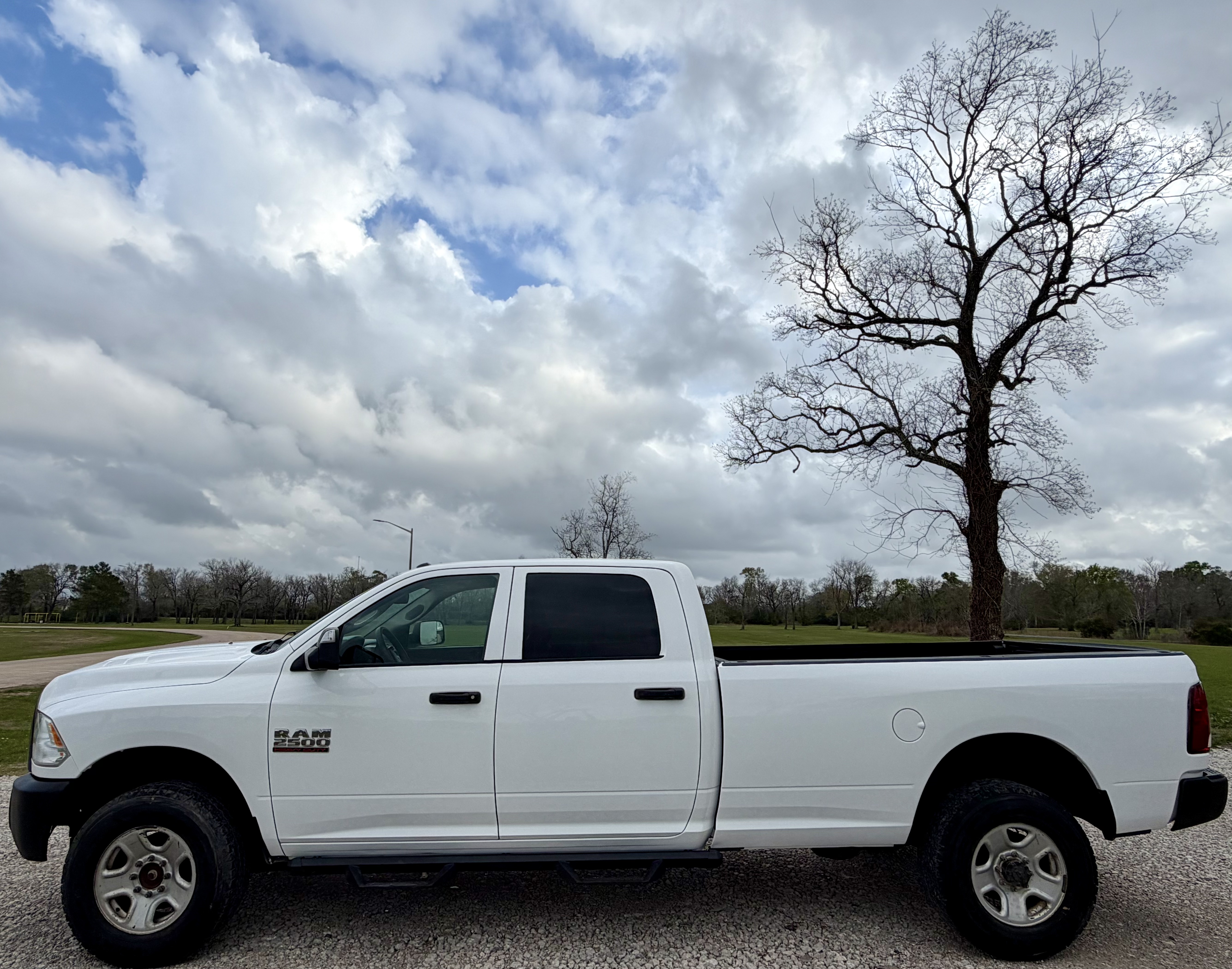 Used 2016 RAM 2500 Tradesman AWD/4WD image 4