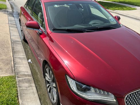 Used 2017 Lincoln MKZ Reserve w/ Climate Package FWD image 5