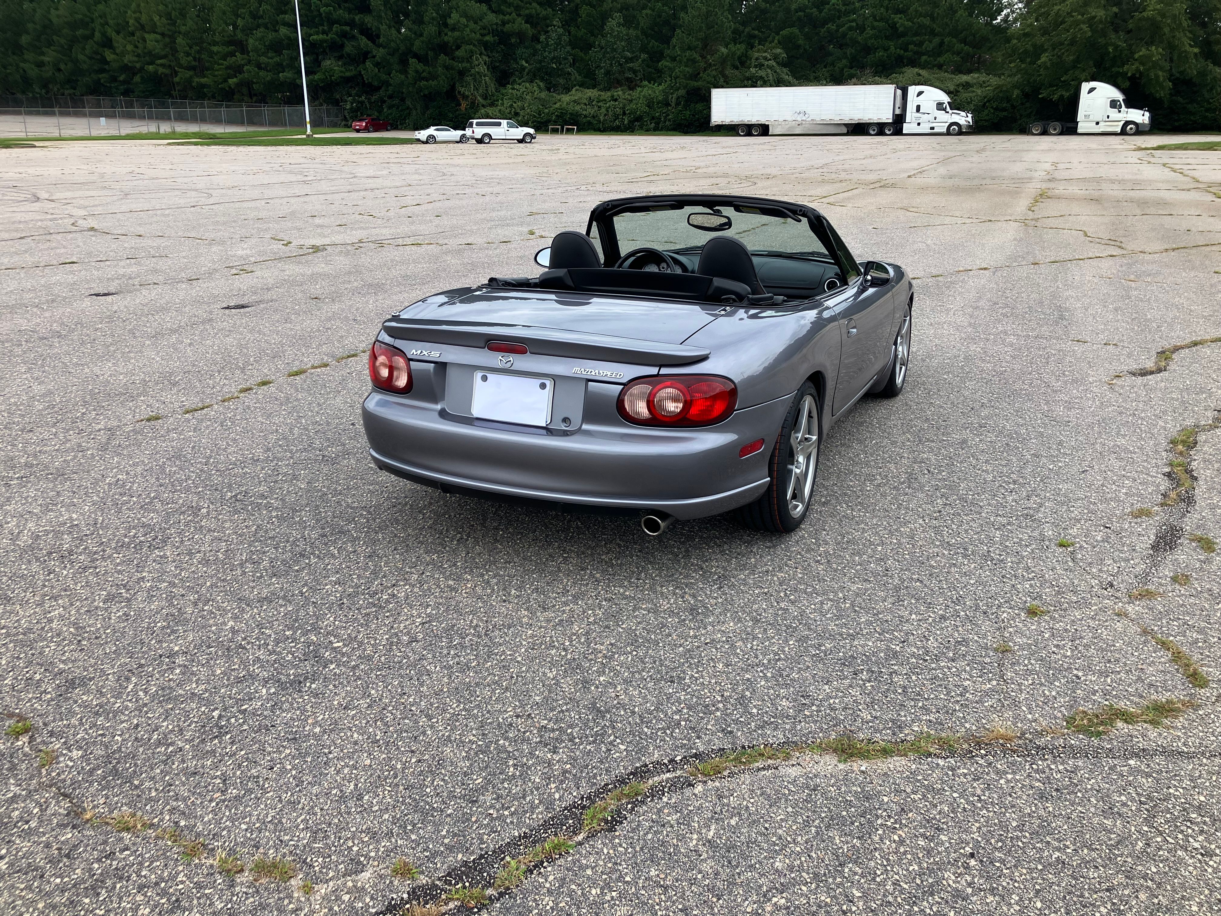 Used 2004 MAZDA MX-5 Miata MAZDASPEED w/ Grand Touring Pkg RWD image 18