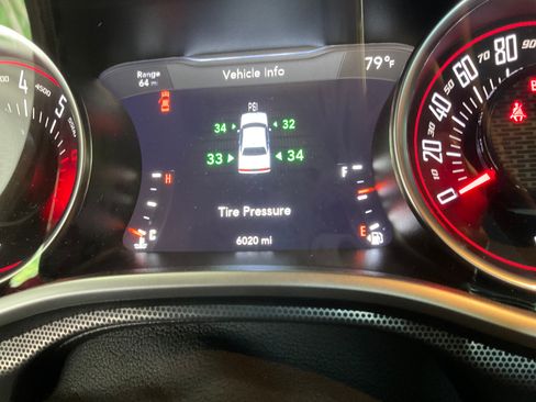 Used 2018 Dodge Challenger R/T Scat Pack RWD image 9