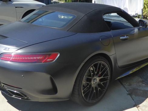 Used 2018 Mercedes-Benz AMG GT C image 5