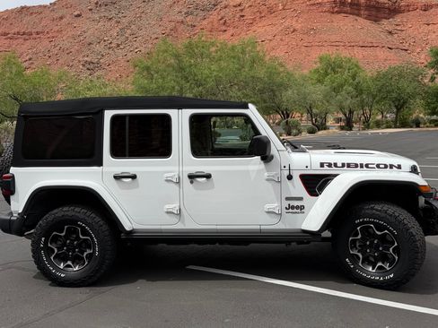 Used 2020 Jeep Wrangler Unlimited Rubicon w/ Quick Order Package 28Y Recon AWD/4WD image 2