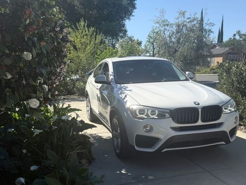 Used 2016 BMW X4 xDrive28i image 1
