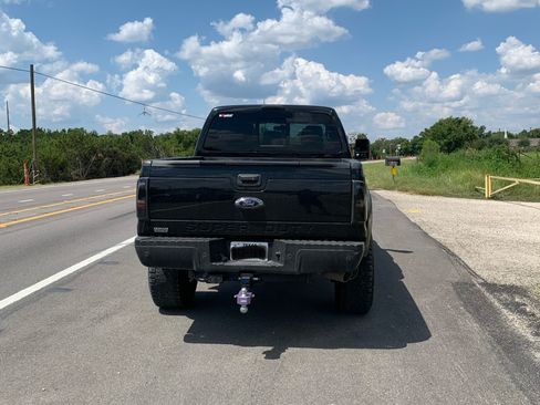 Used 2015 Ford F250 Lariat w/ Lariat Ultimate Package image 8