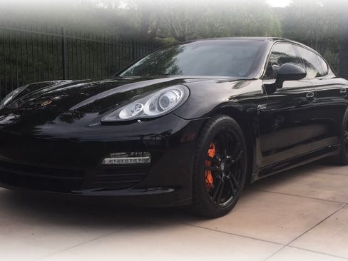 Used 2010 Porsche Panamera 4S AWD/4WD image 2