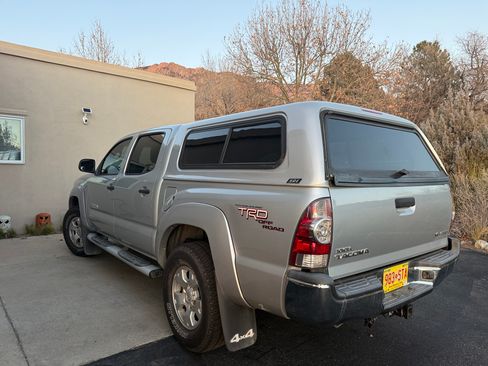 Used 2009 Toyota Tacoma 4x4 Double Cab image 6