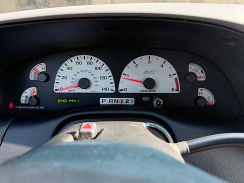 Used 1999 Ford F150 Lightning RWD image 13