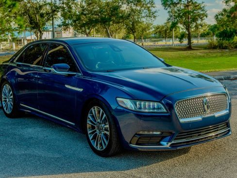 Used 2017 Lincoln Continental Reserve w/ Luxury Package image 15
