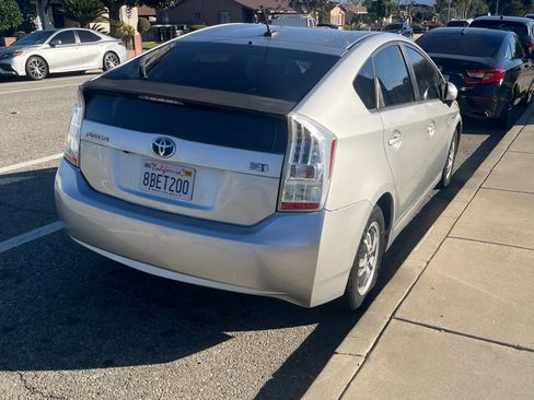 Used 2010 Toyota Prius Three image 11