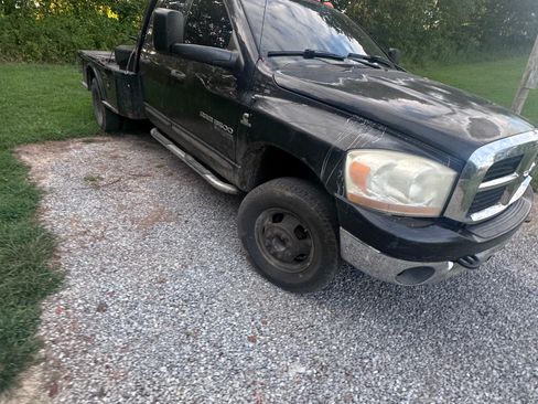 Used 2006 Dodge Ram 3500 Truck SLT w/ Quad Cab Big Horn Value Group AWD/4WD image 6