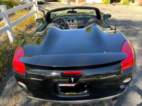 Used 2006 Pontiac Solstice Convertible w/ Premium Package image 13