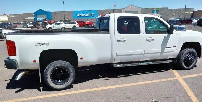 Used 2008 Chevrolet Silverado 3500 LTZ w/ EZ-Lift Tailgate Package AWD/4WD image 12