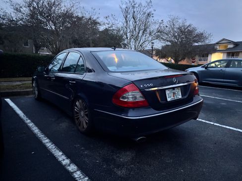 Used 2008 Mercedes-Benz E 550 Sedan image 15
