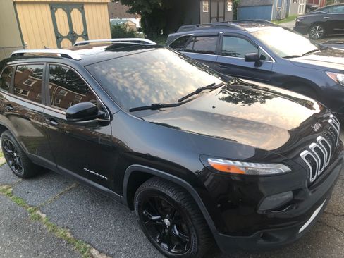 Used 2014 Jeep Cherokee Limited w/ Technology Group AWD/4WD image 17