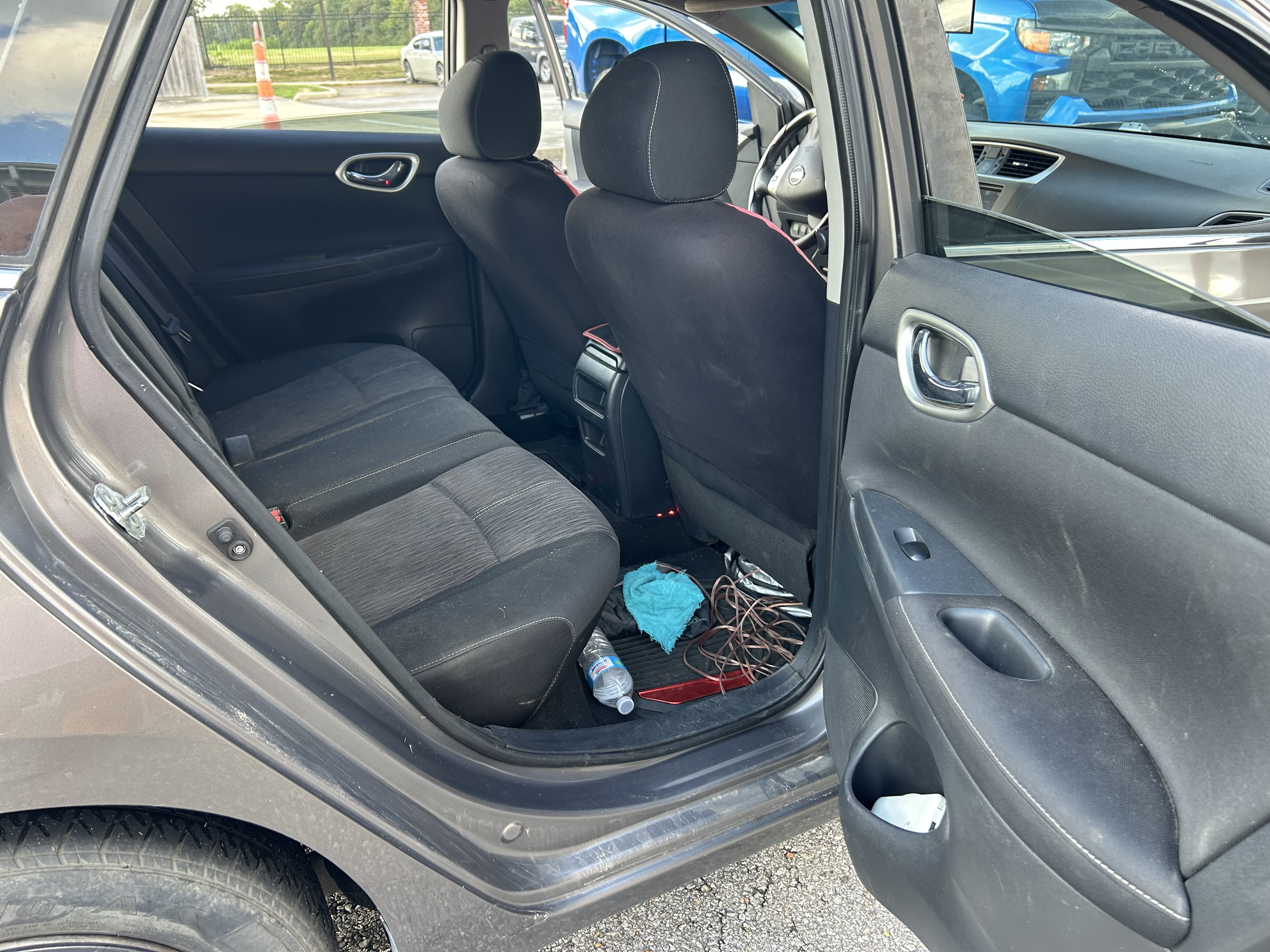 Used 2015 Nissan Sentra SV FWD image 9