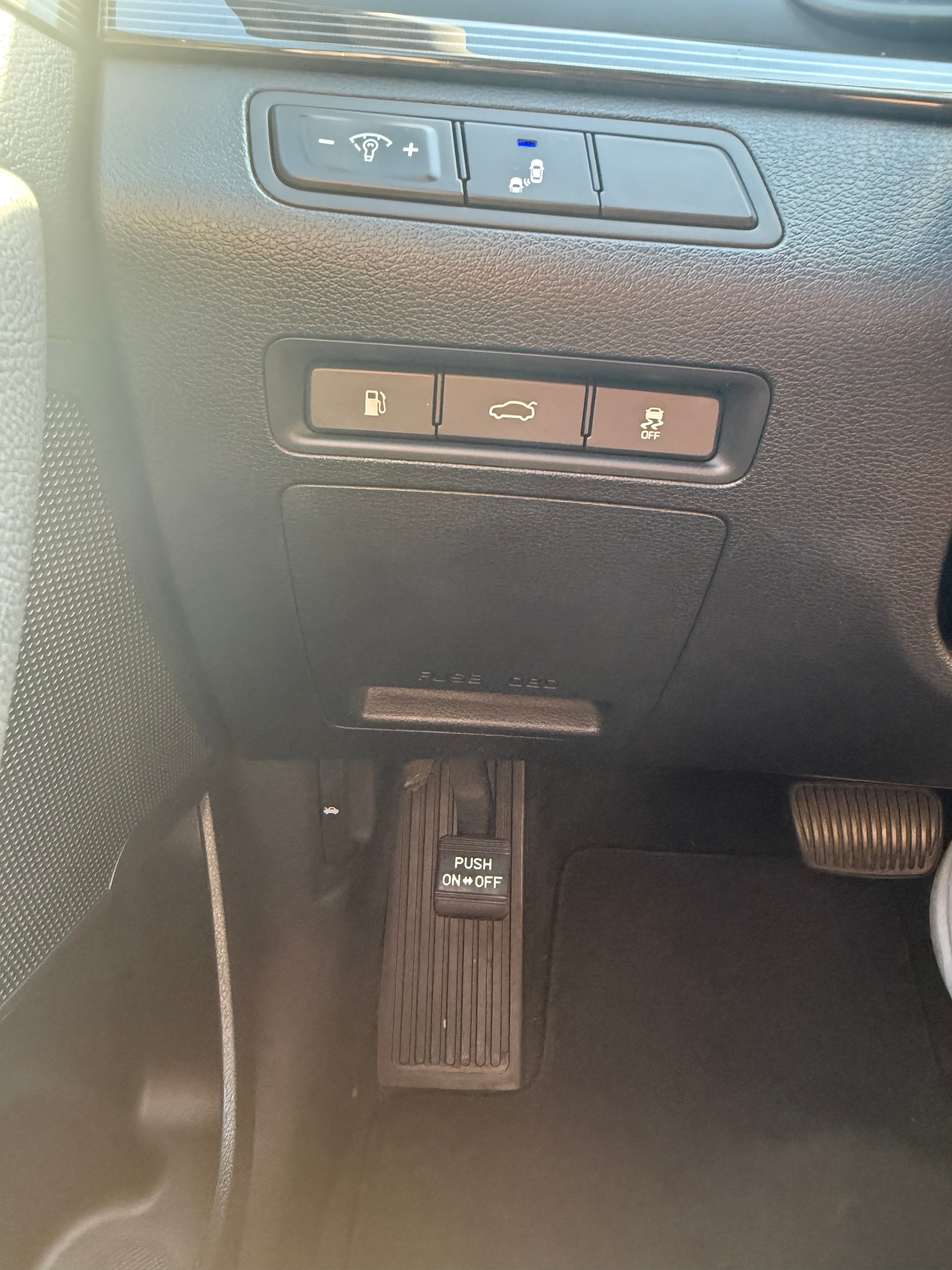 Used 2018 Hyundai Sonata Limited FWD image 24