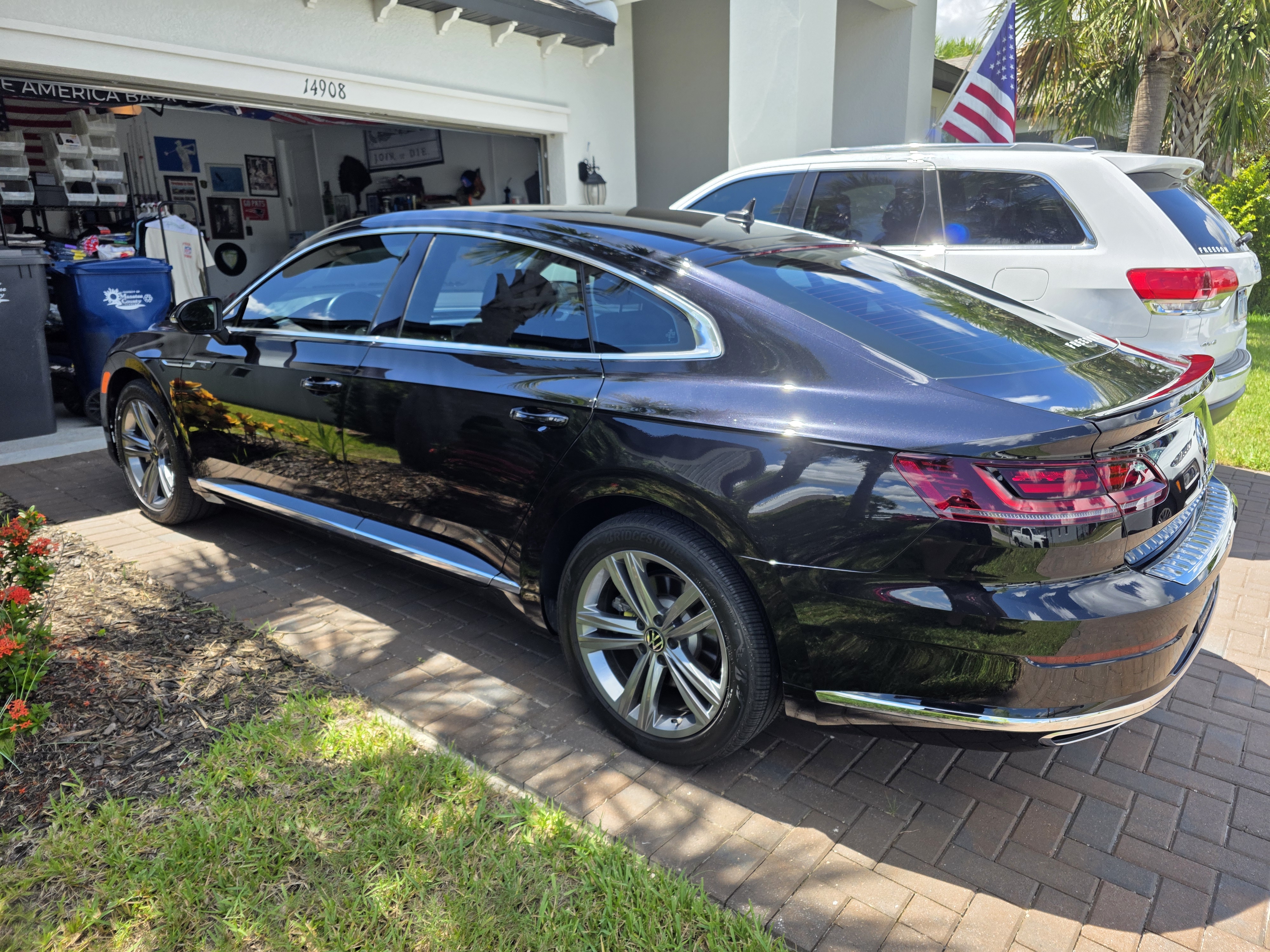 Used 2023 Volkswagen Arteon SE FWD image 8