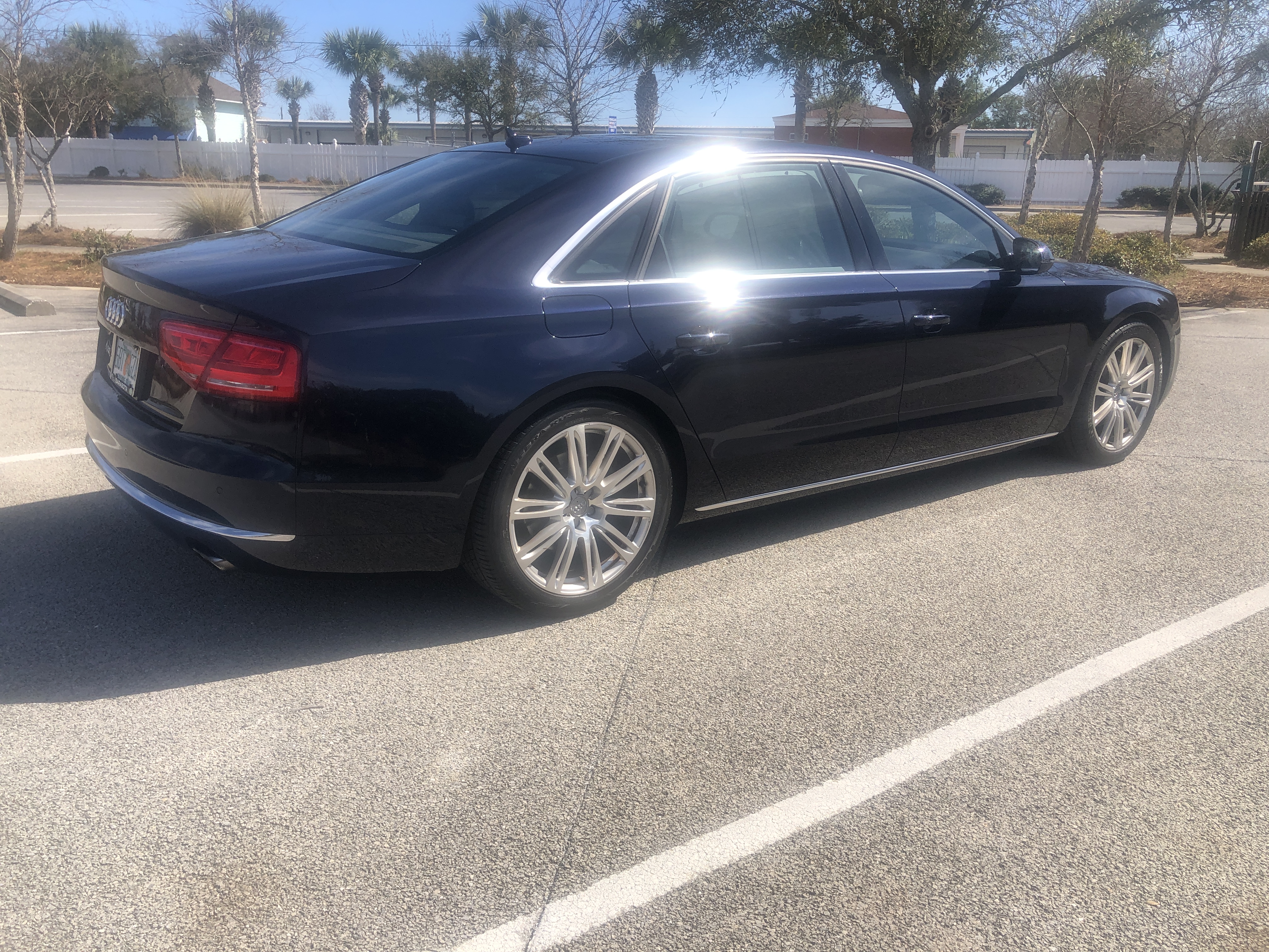 Used 2013 Audi A8 L 3.0T w/ Driver Assistance Pkg AWD/4WD image 4