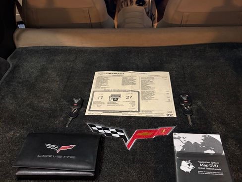 Used 2007 Chevrolet Corvette Coupe w/ Preferred Equipment Group RWD image 30
